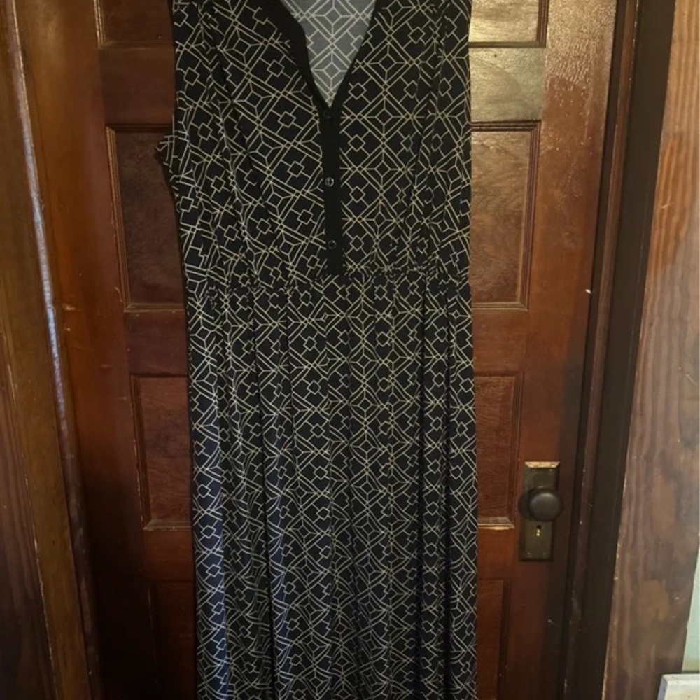 Susan Lawrence Black Maxi Dress with Cream Geometric Print - Picture 1 of 3